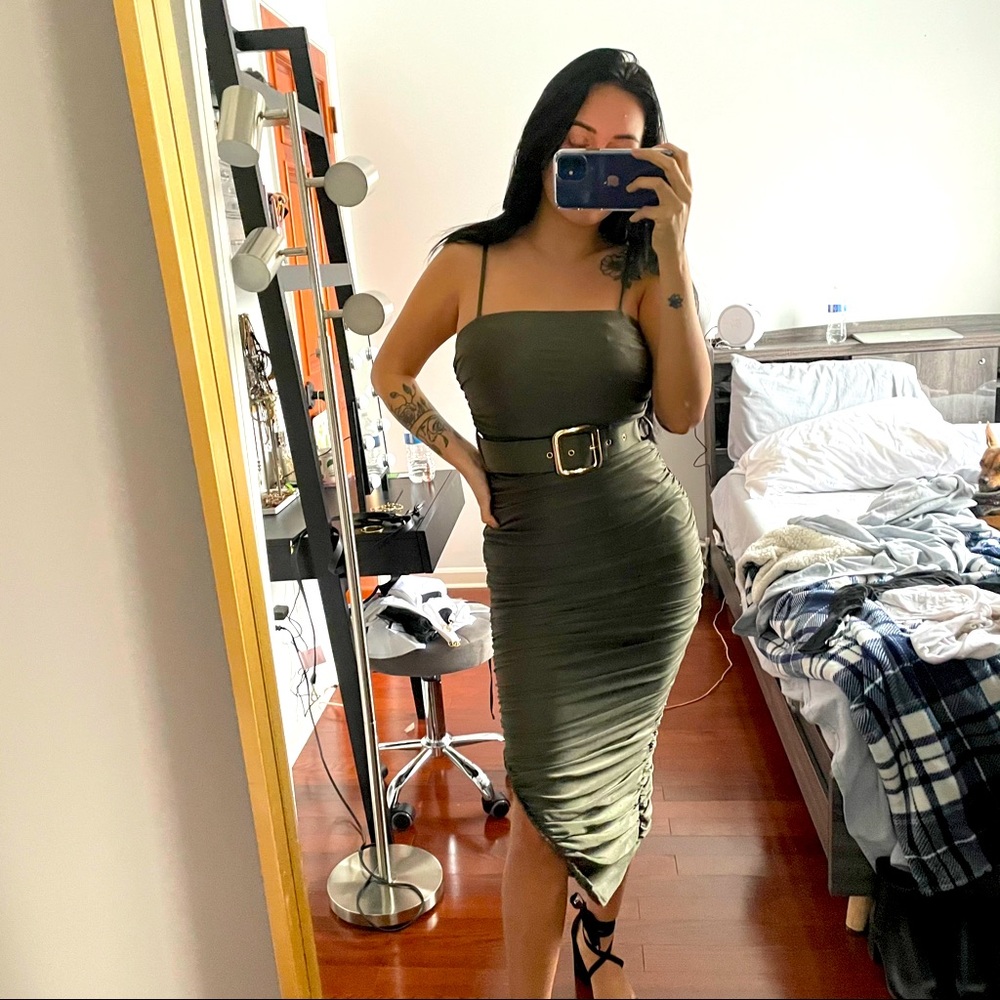 Fashion nova olive ruched midi dress
